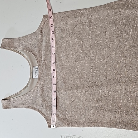 🐞CHICO'S shiny tank top - Picture 9 of 10